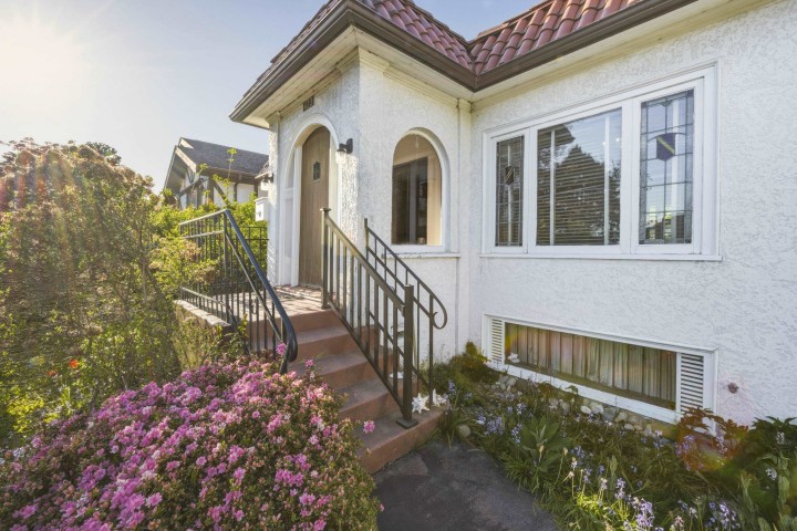 Photo 3 at 433 E 48th Avenue, Fraser VE, Vancouver East