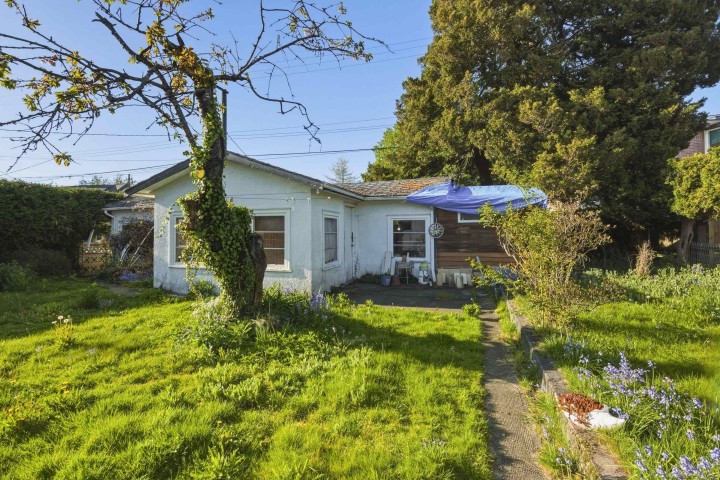 Photo 4 at 433 E 48th Avenue, Fraser VE, Vancouver East