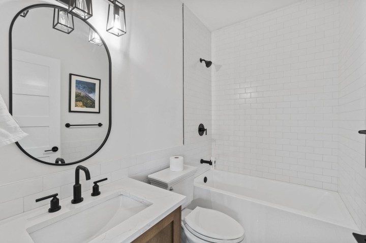 Photo 32 at 2072 Kitchener Street, Grandview Woodland, Vancouver East