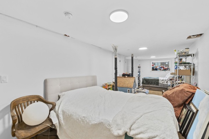 Photo 18 at 2072 Kitchener Street, Grandview Woodland, Vancouver East