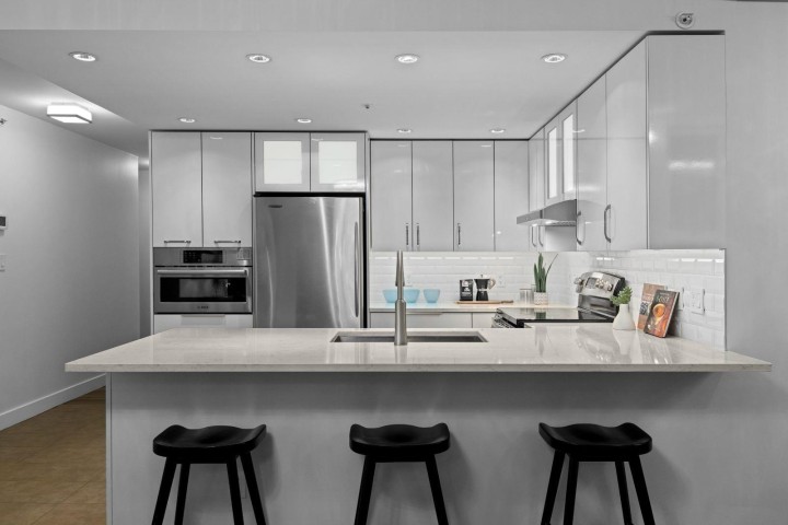 Photo 12 at 307 - 1009 Expo Boulevard, Yaletown, Vancouver West