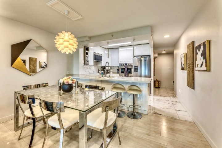 Photo 13 at 704 - 2468 E Broadway, Renfrew Heights, Vancouver East