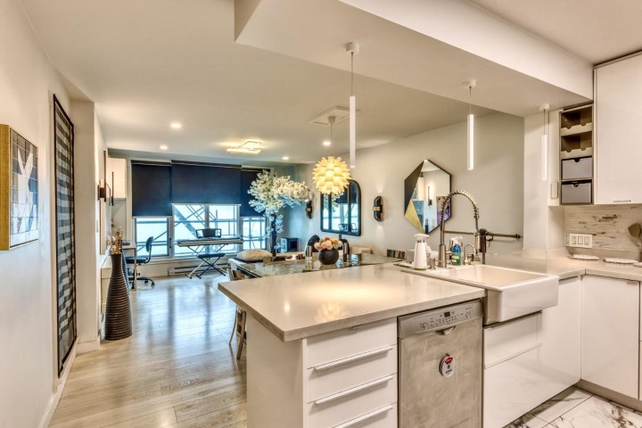 Photo 14 at 704 - 2468 E Broadway, Renfrew Heights, Vancouver East