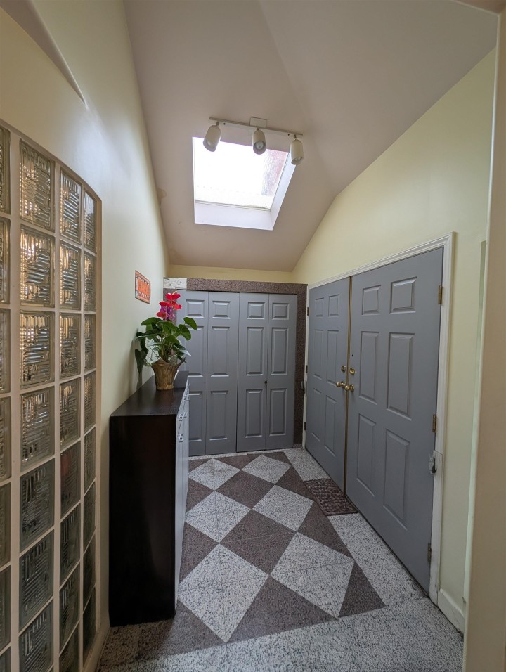 Photo 2 at 2935 E 17th Avenue, Renfrew Heights, Vancouver East