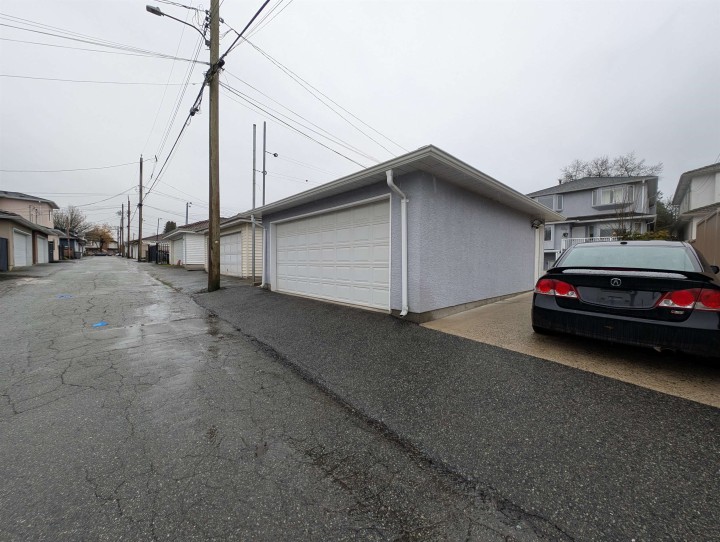 Photo 36 at 2935 E 17th Avenue, Renfrew Heights, Vancouver East