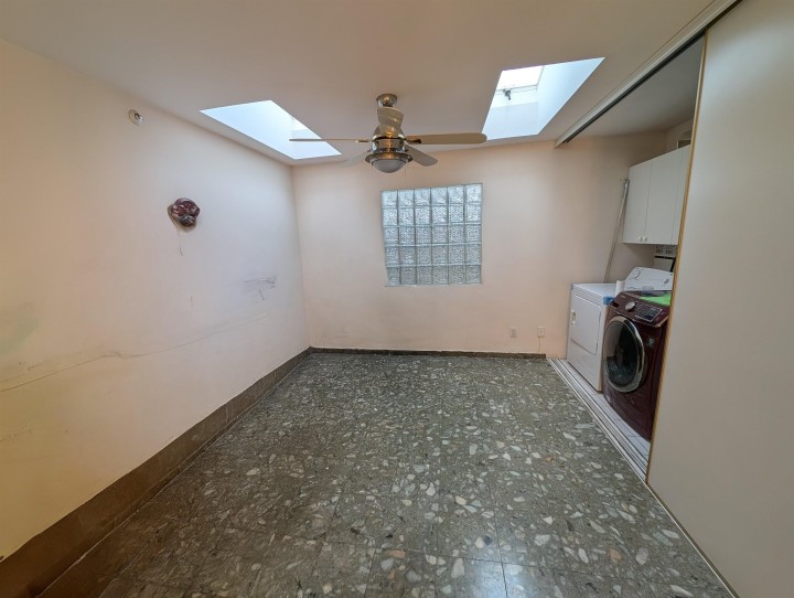 Photo 15 at 2935 E 17th Avenue, Renfrew Heights, Vancouver East
