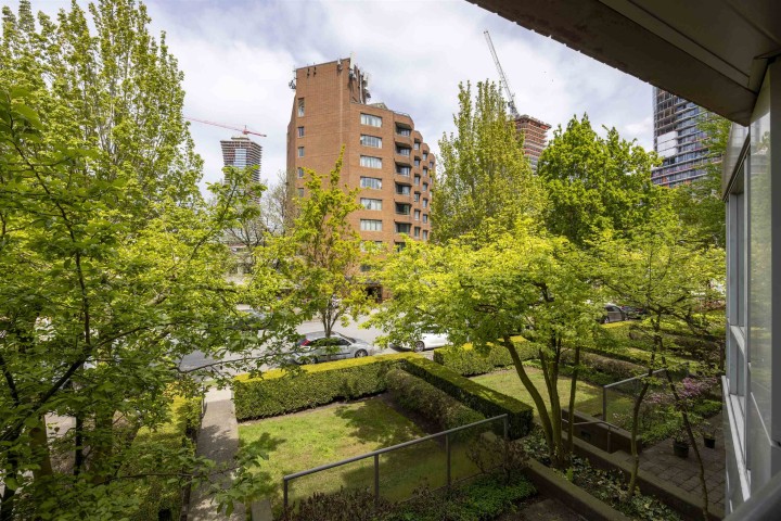 Photo 23 at 205 - 638 W 45th Avenue, Oakridge VW, Vancouver West