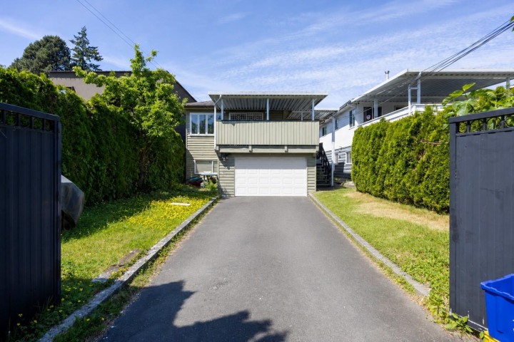 Photo 3 at 7692 Osler Street, South Granville, Vancouver West