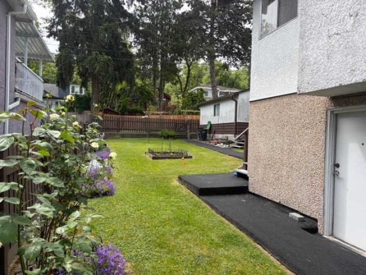 Photo 1 at 1166 E 16th Avenue, Knight, Vancouver East