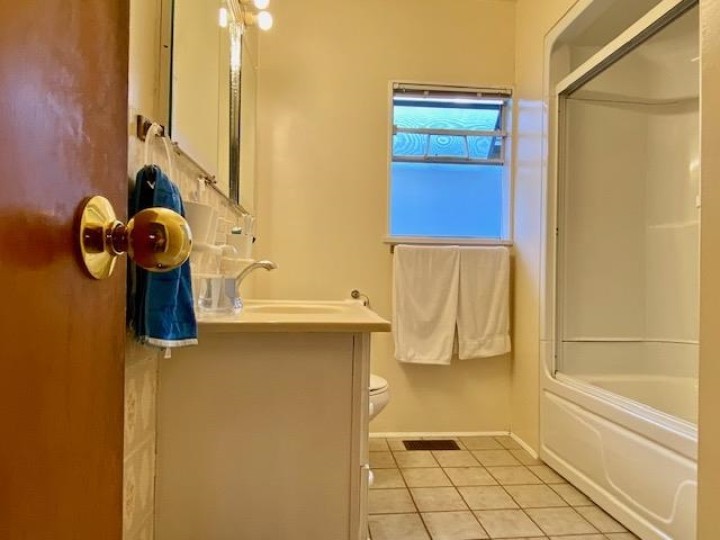 Photo 13 at 3925 Penticton Street, Renfrew Heights, Vancouver East