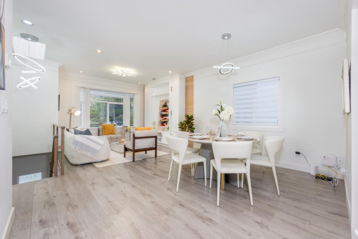 Photo 7 at 748 E 62nd Avenue, South Vancouver, Vancouver East