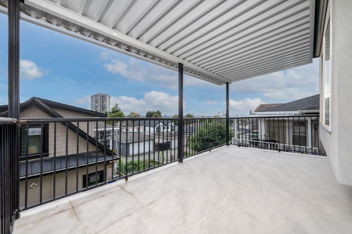 Photo 21 at 748 E 62nd Avenue, South Vancouver, Vancouver East