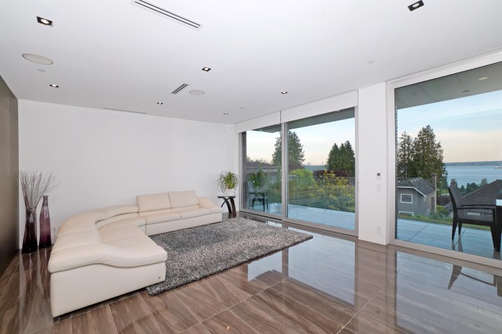 Photo 12 at 2370 Palmerston Avenue, Dundarave, West Vancouver