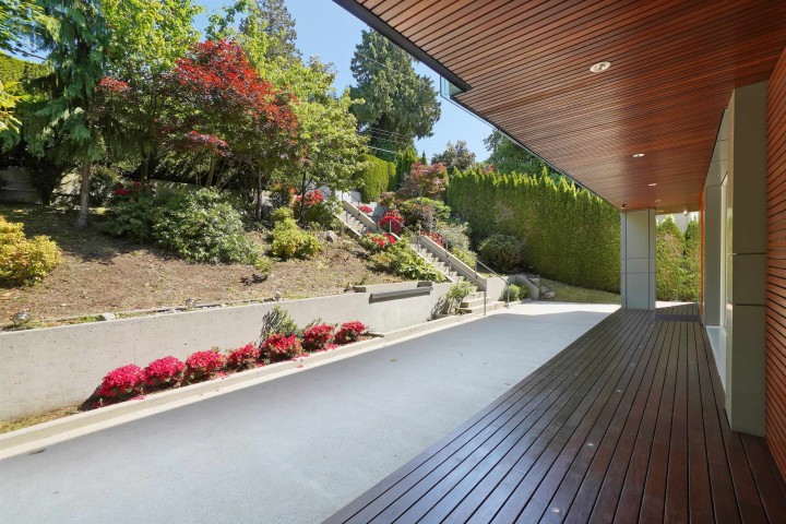 Photo 5 at 2370 Palmerston Avenue, Dundarave, West Vancouver