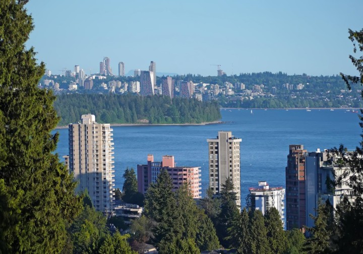 Photo 37 at 2370 Palmerston Avenue, Dundarave, West Vancouver
