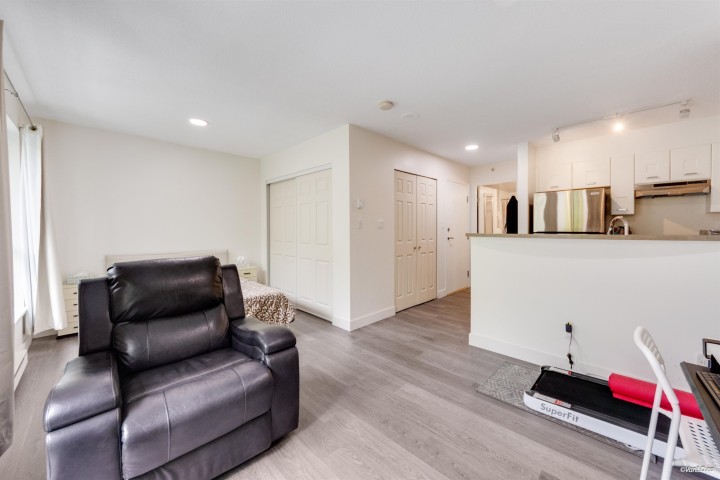 Photo 7 at 205 - 3438 Vanness Avenue, Collingwood VE, Vancouver East