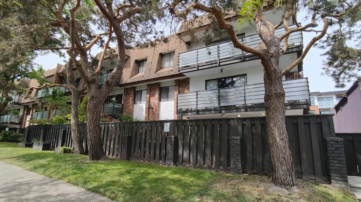 Photo 2 at 202 - 1933 W 5th Avenue, Kitsilano, Vancouver West