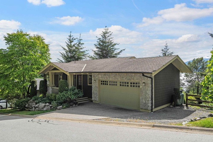 Photo 3 at 300 Ocean Crest Drive, Furry Creek, West Vancouver