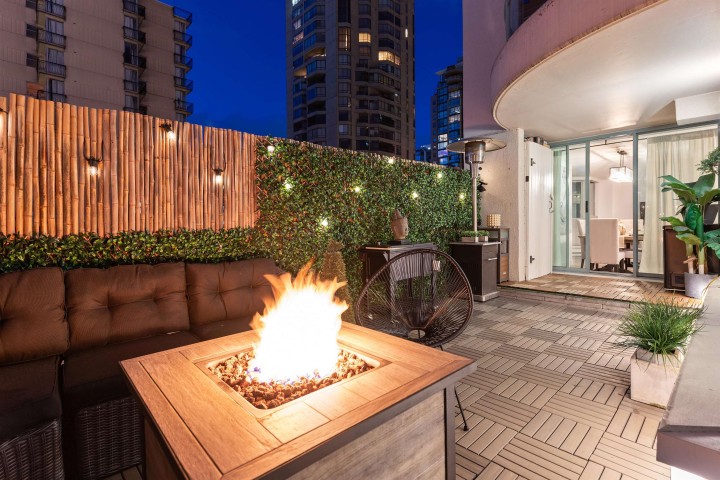 Photo 3 at 301 - 789 Jervis Street, West End VW, Vancouver West