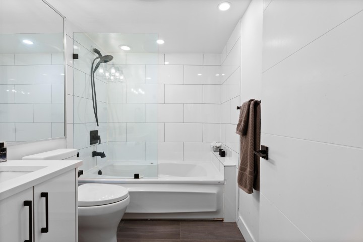 Photo 19 at 301 - 789 Jervis Street, West End VW, Vancouver West