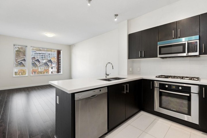 Photo 13 at 420 - 3163 Riverwalk Avenue, South Marine, Vancouver East