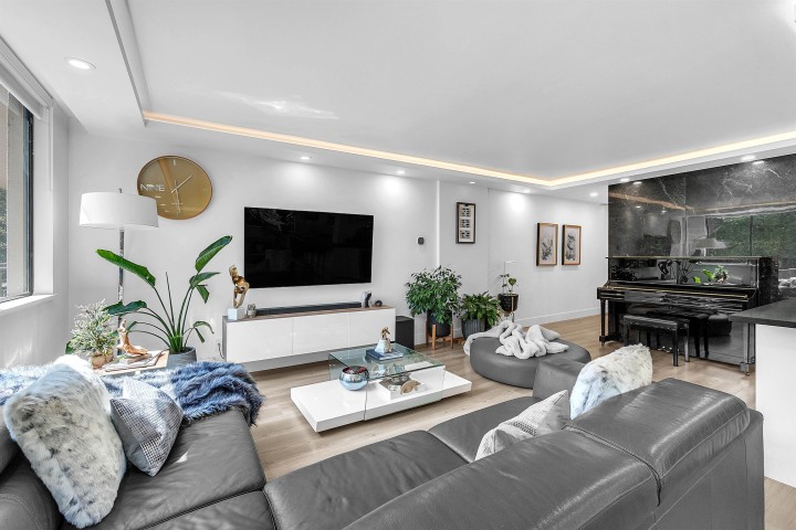 Photo 12 at L1 - 555 13th Street, Ambleside, West Vancouver