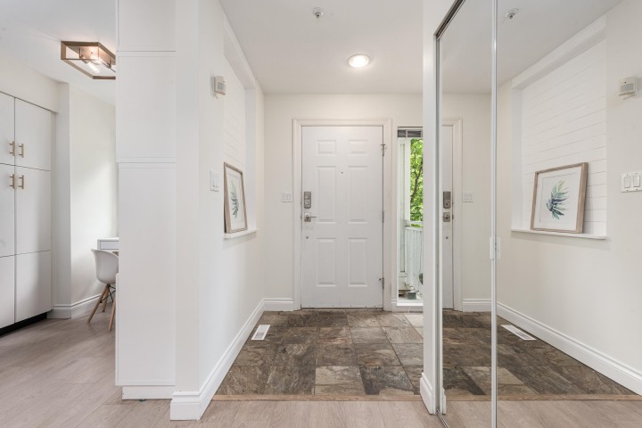 Photo 11 at 8431 Jellicoe Street, South Marine, Vancouver East