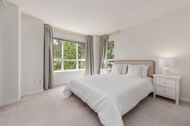 Photo 19 at 8431 Jellicoe Street, South Marine, Vancouver East