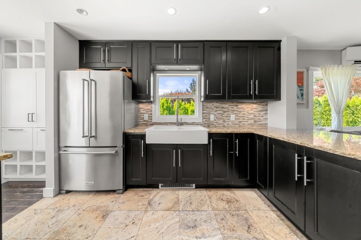 Photo 8 at 803 Calverhall Street, Calverhall, North Vancouver