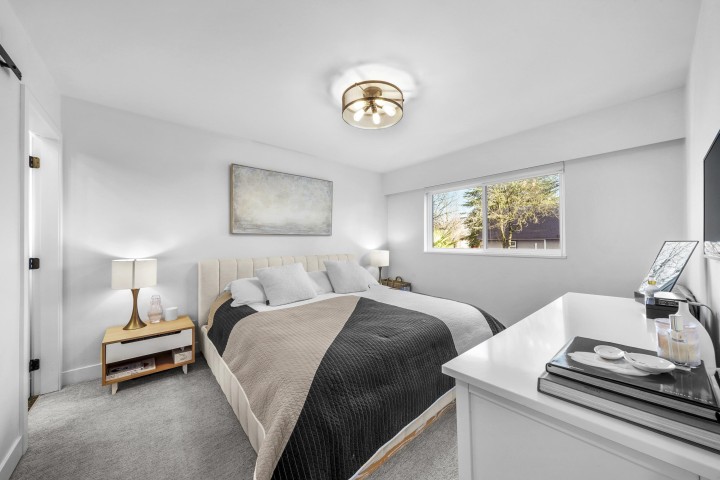 Photo 13 at 4921 Chester Street, Fraser VE, Vancouver East