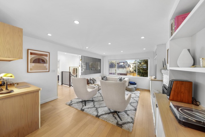 Photo 5 at 4921 Chester Street, Fraser VE, Vancouver East
