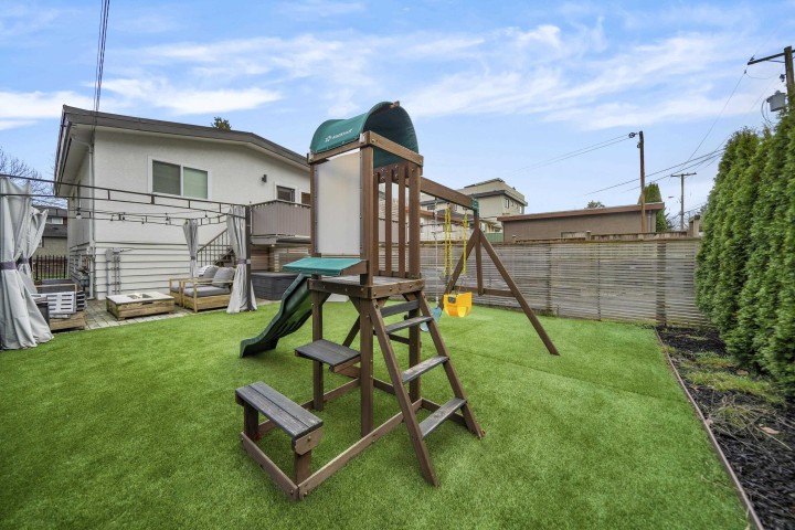 Photo 34 at 4921 Chester Street, Fraser VE, Vancouver East
