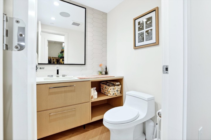 Photo 11 at 518 W 30th Avenue, Cambie, Vancouver West