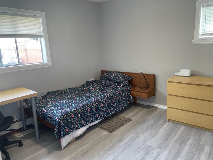 Photo 2 at 3305 Worthington Drive, Renfrew Heights, Vancouver East