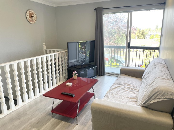 Photo 7 at 3305 Worthington Drive, Renfrew Heights, Vancouver East