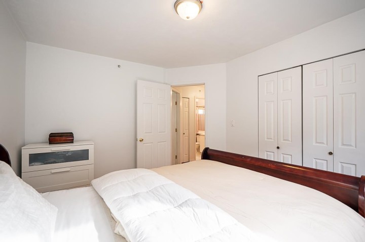 Photo 12 at 1407 E 12th Avenue, Grandview Woodland, Vancouver East