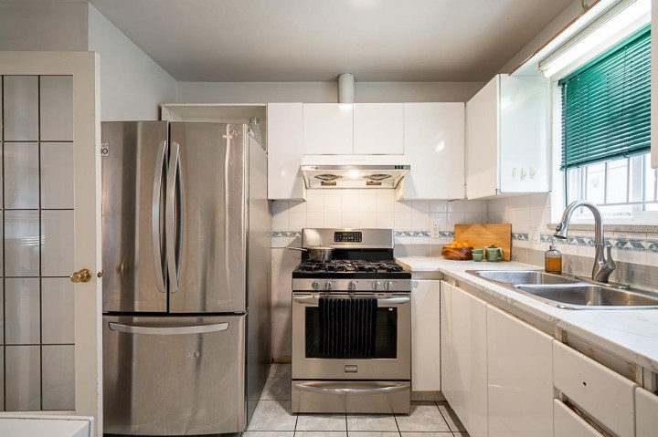 Photo 5 at 1407 E 12th Avenue, Grandview Woodland, Vancouver East
