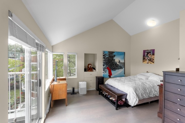Photo 9 at 1596 Island Park Walk, False Creek, Vancouver West