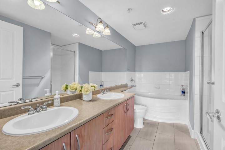 Photo 15 at 210 - 995 W 59th Avenue, South Cambie, Vancouver West