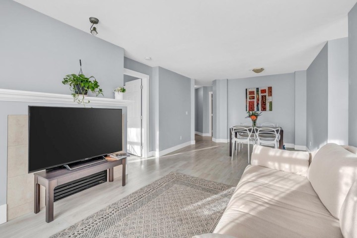 Photo 4 at 210 - 995 W 59th Avenue, South Cambie, Vancouver West