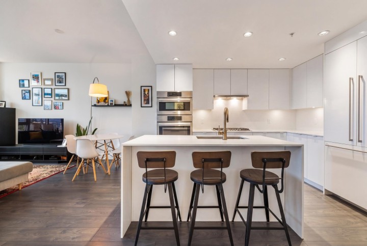 Photo 16 at 608 - 2435 Kingsway, Collingwood VE, Vancouver East