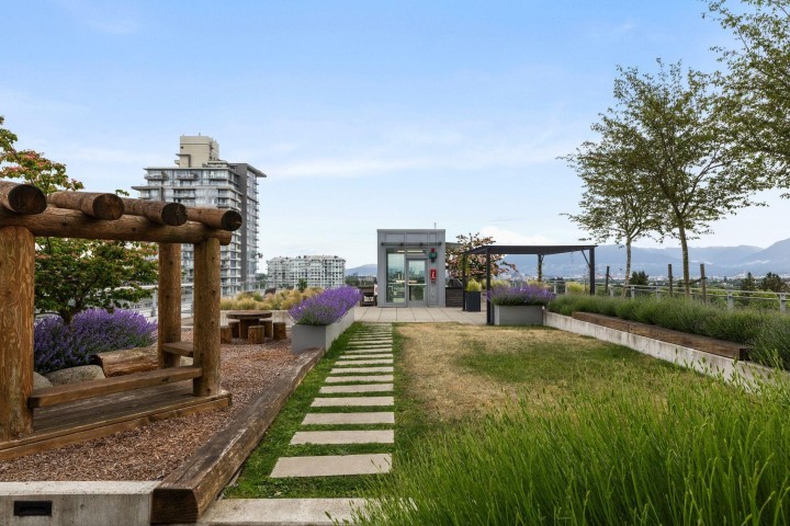 Photo 33 at 608 - 2435 Kingsway, Collingwood VE, Vancouver East
