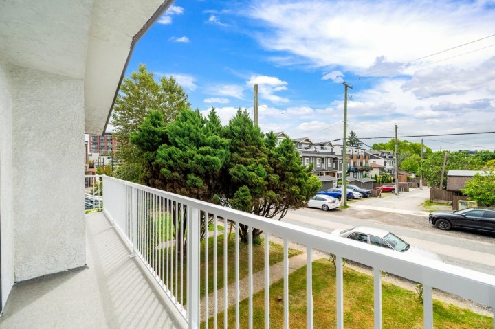 Photo 16 at 2539 E 34th Avenue, Collingwood VE, Vancouver East