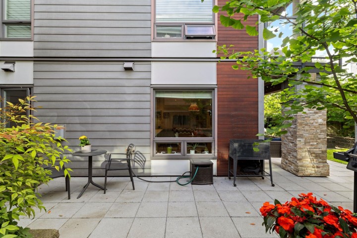 Photo 4 at 102 - 1661 E 2nd Avenue, Grandview Woodland, Vancouver East