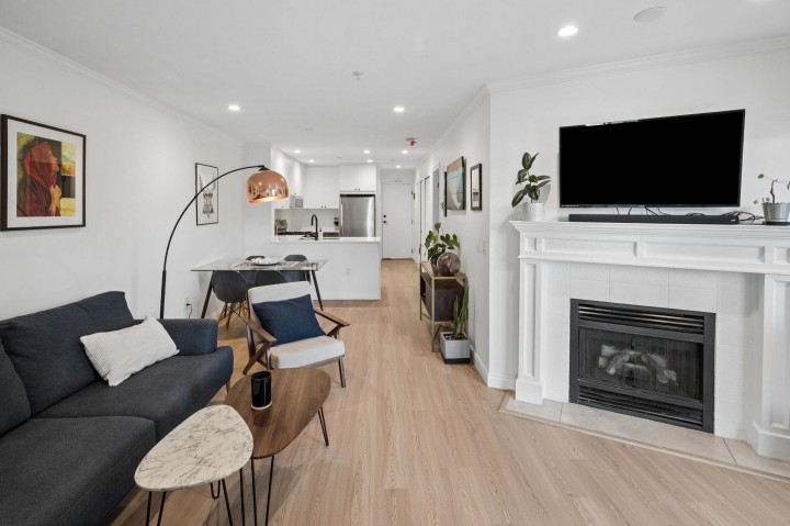 Photo 5 at 305 - 688 E 16th Avenue, Fraser VE, Vancouver East