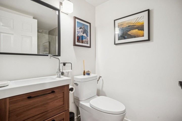 Photo 14 at 305 - 688 E 16th Avenue, Fraser VE, Vancouver East