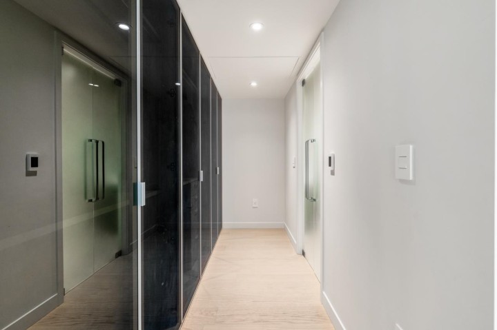 Photo 11 at 201 - 3596 W 28th Avenue, Dunbar, Vancouver West