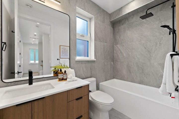 Photo 23 at 2 - 6318 Sophia Street, Main, Vancouver East