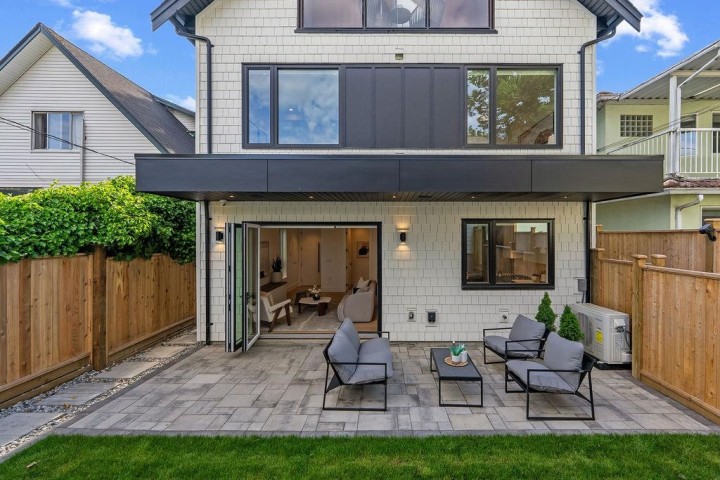 Photo 32 at 2 - 6318 Sophia Street, Main, Vancouver East