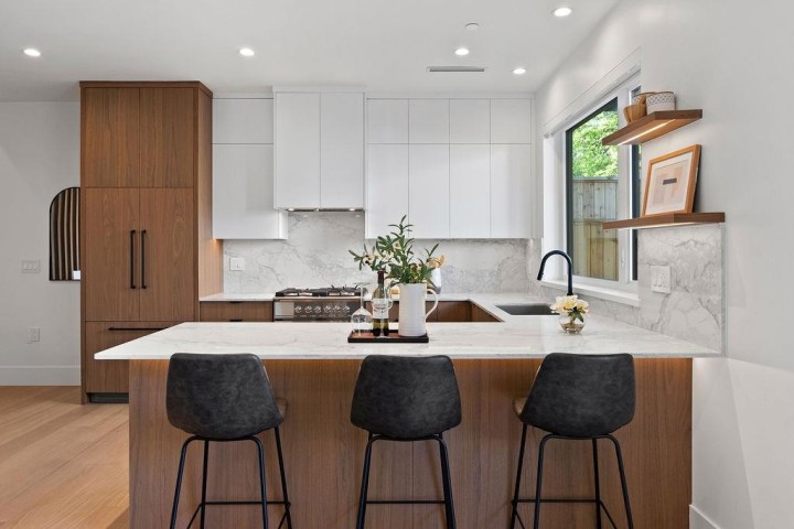 Photo 18 at 2 - 6318 Sophia Street, Main, Vancouver East
